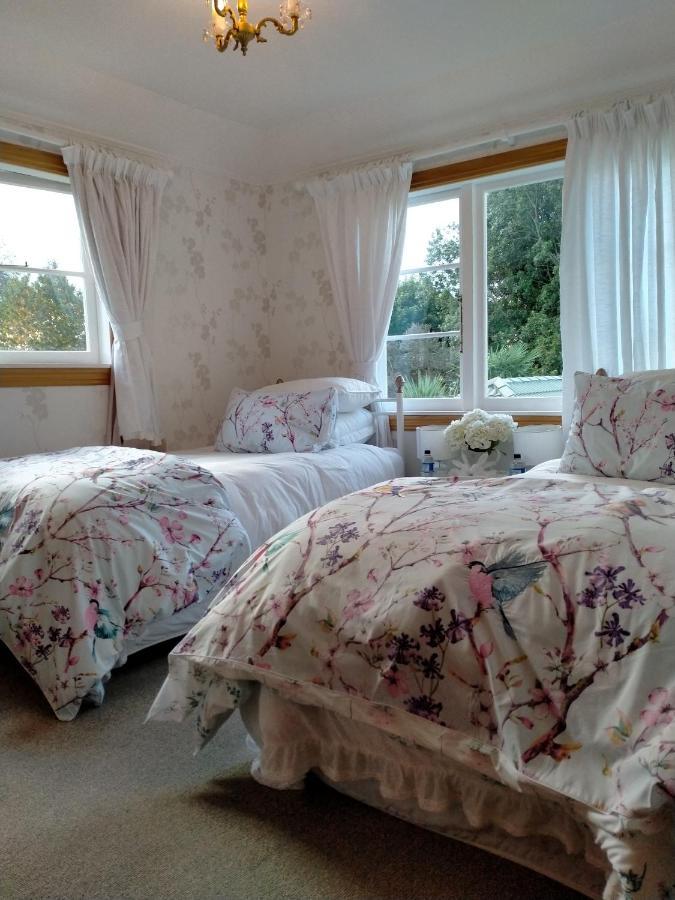 Amberly House Rotorua Bed & Breakfast Exterior photo